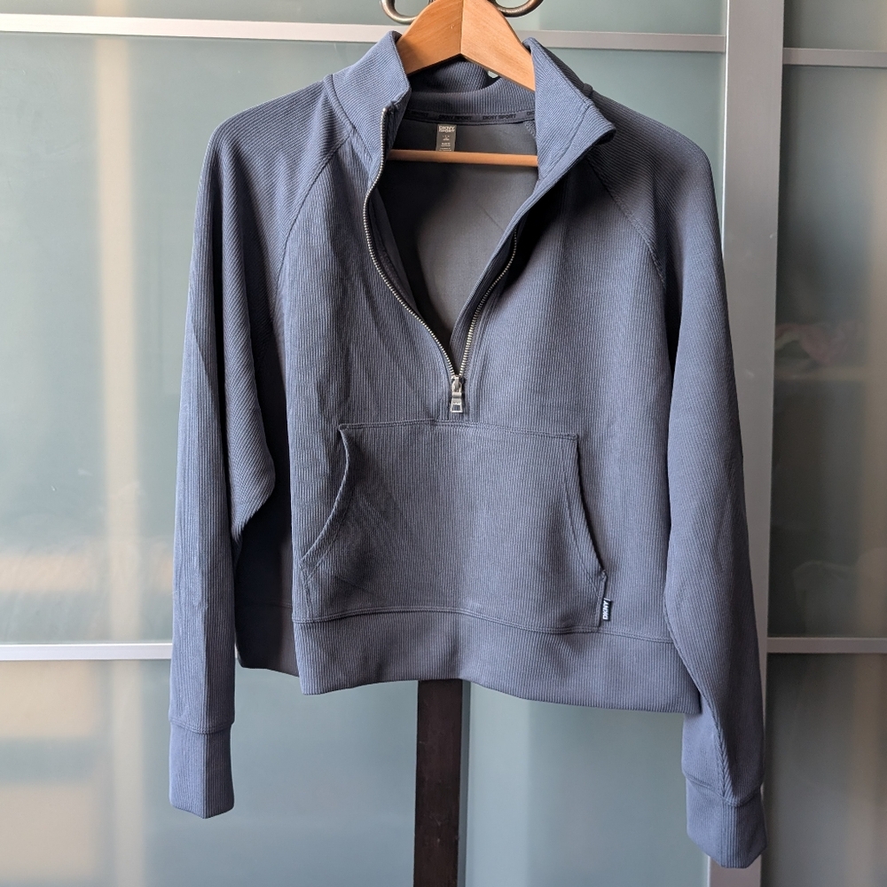 🔖NWT DKNY Highline Ribbed Half-Zip Pullover - Blue/Grey - Size Large